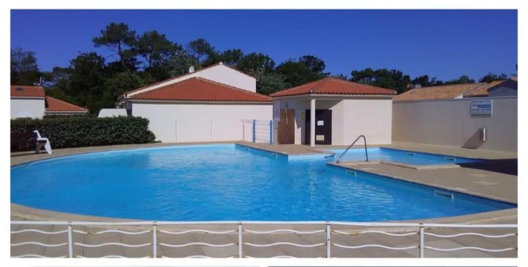 Duplex Sur Piscine Proximite Parking 5 Pers Max * Brem-Sur-Mer